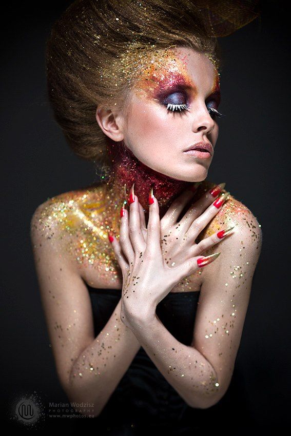 Halloween Makeup : CHIC MAKEUP l avant-garde - InspiringPeople ...